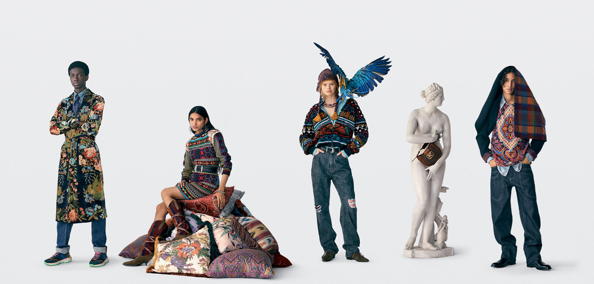 Η νέα συλλογή Fall-Winter 2021 του Etro μας μεταφέρει σε έναν σουρεαλιστικό κήπο.