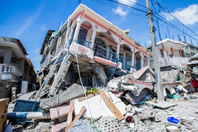 Σεισμός στην Αϊτή: Τραγικός ο απολογισμός των νεκρών – Αυξήθηκε στους 724