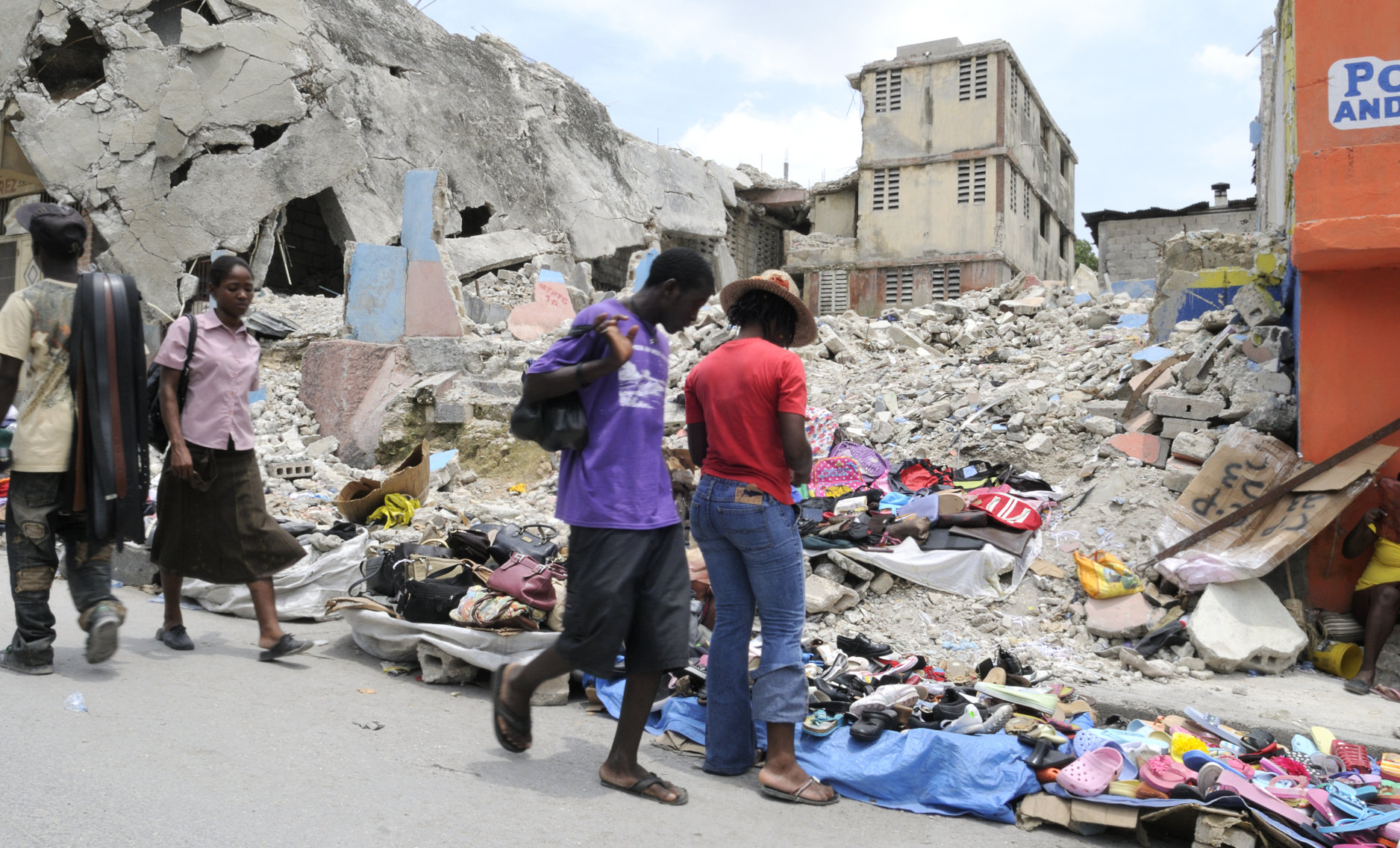 Τραγωδία δίχως τέλος στην Αϊτή: Στους 1.297 οι νεκροί – Τρομάζει η επερχόμενη τροπική καταιγίδα