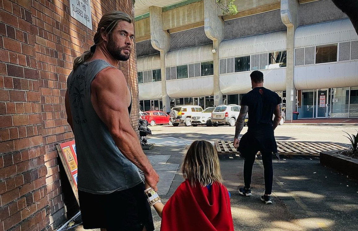 Ο Chris Hemsworth επιβεβαίωσε με ένα workout βίντεο το 2ο μέρος της πιο εμπορικής ταινίας του