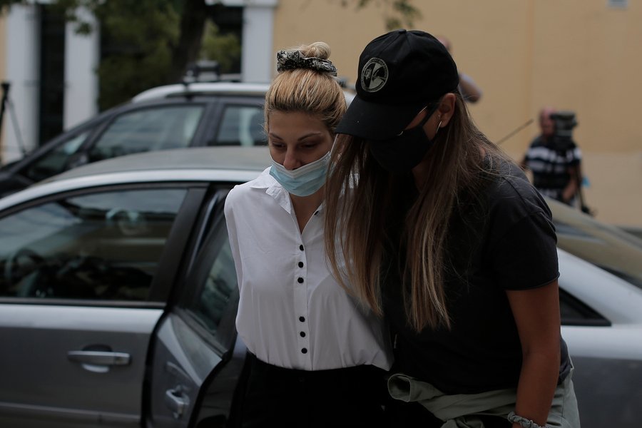 Έλενα Πολυχρονοπούλου: Η Δίωξη Ναρκωτικών αναζητά το εργαστήριο του καρτέλ της κοκαΐνης στην Αθήνα