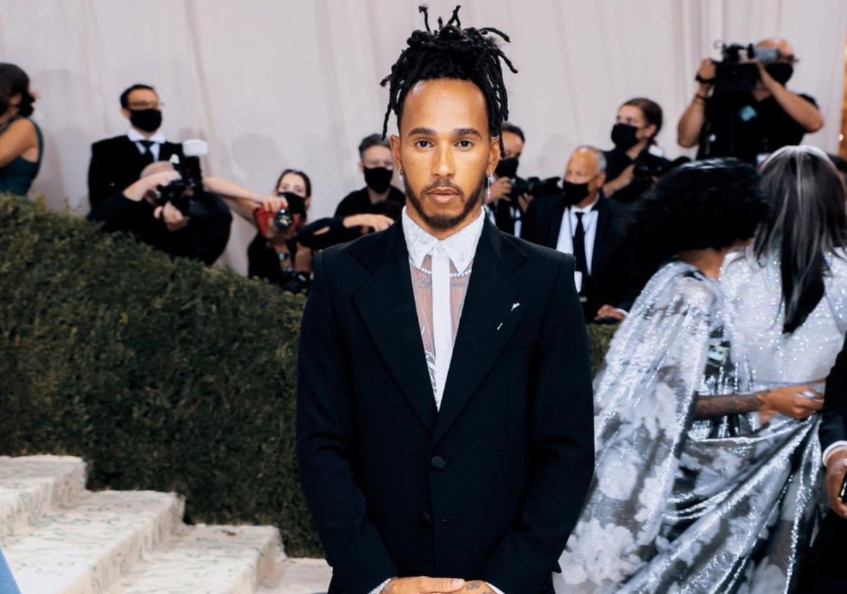 Lewis Hamilton: Αποχώρησε από το Met Gala παρέα με κορίτσι του Onlyfans