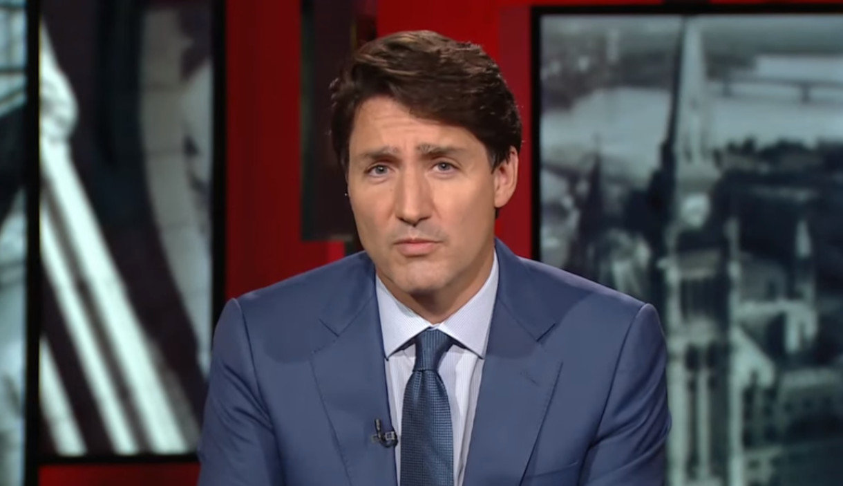 Justin Trudeau: Ο 50χρονος πρωθυπουργός του Καναδά υπερασπίστηκε τη γυναίκα του μετά από σεξιστικό σχόλιο αντιεμβολιαστή