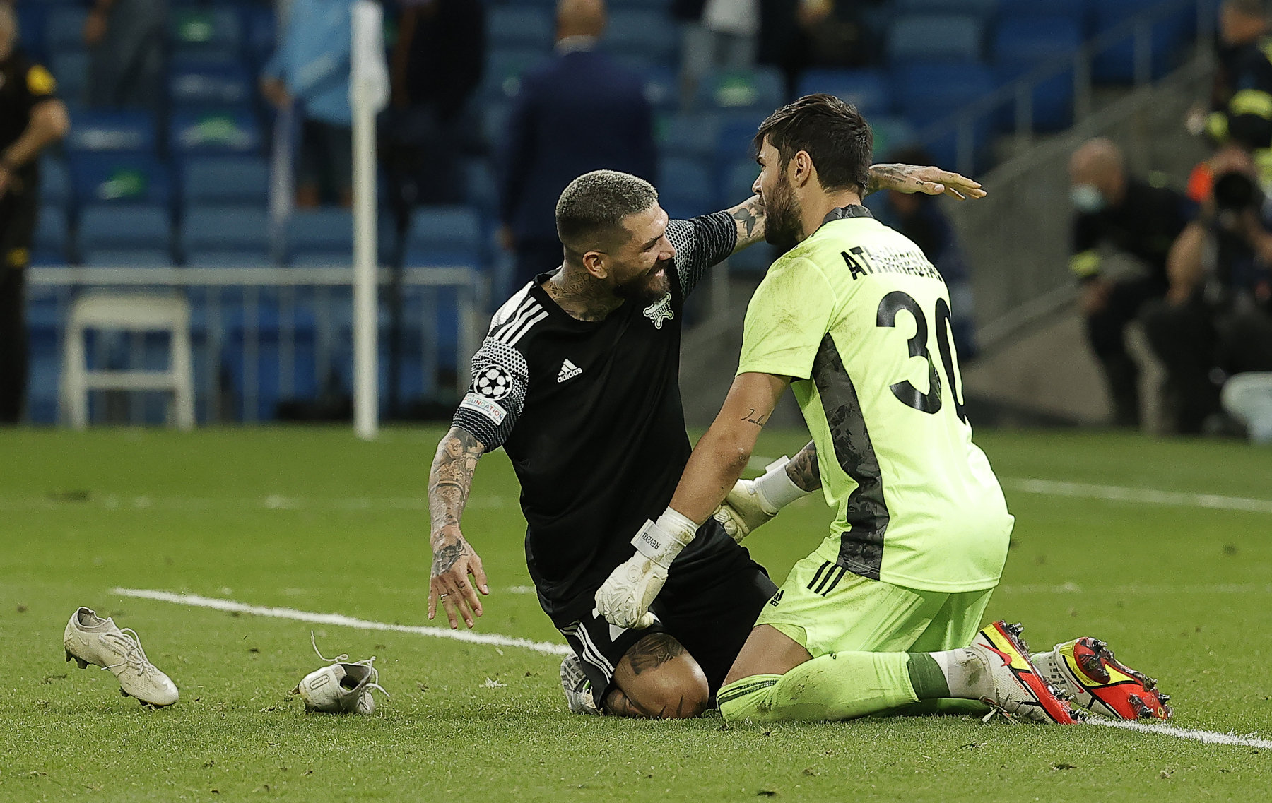 Champions League: Τι μας δείχνουν τα παραδείγματα των Μπρούνο-Κολοβού και (κυρίως) Αθανασιάδη