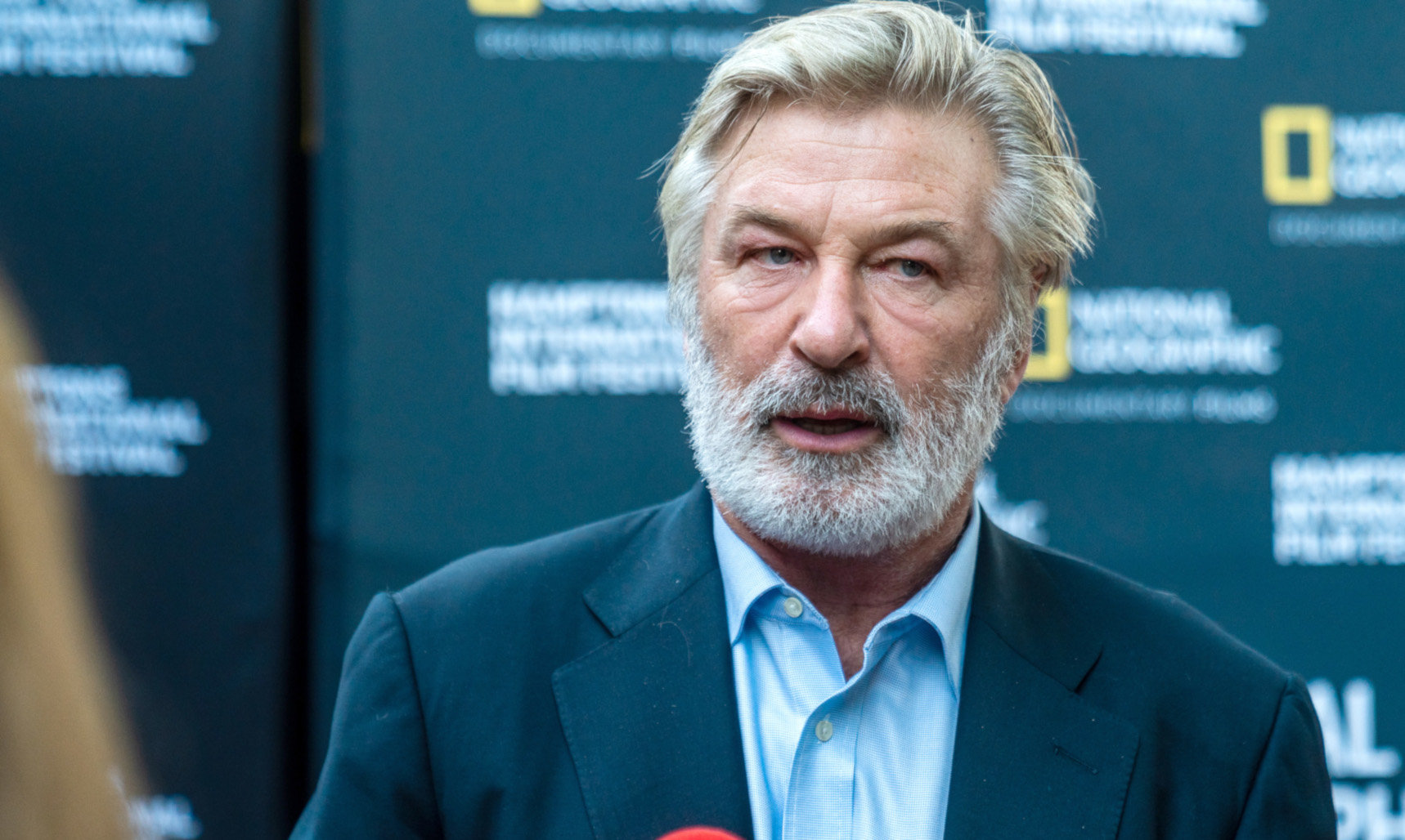 Alec Baldwin: Επιστρέφει στα γυρίσματα του «Rust» 4 μήνες μετά τον θάνατο της Halyna Hutchins