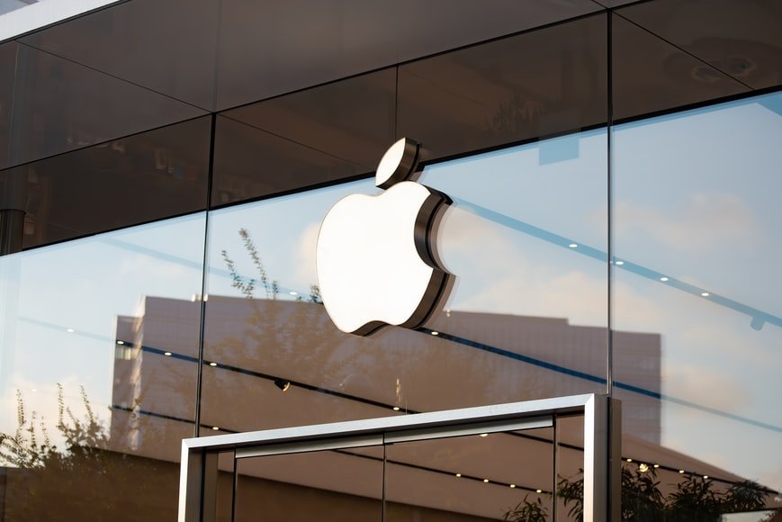 Apple, Ford, Boeing κι άλλες αμερικανικές εταιρείες «αποχωρούν» από τη Ρωσία