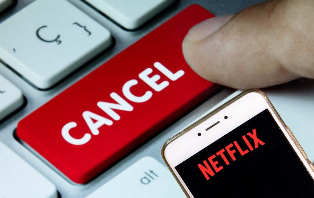 Πίσω από τη λάμψη του Squid Game: Πυρ ομαδόν κατά του Netflix και διαρροή εγγράφων αλά Facebook