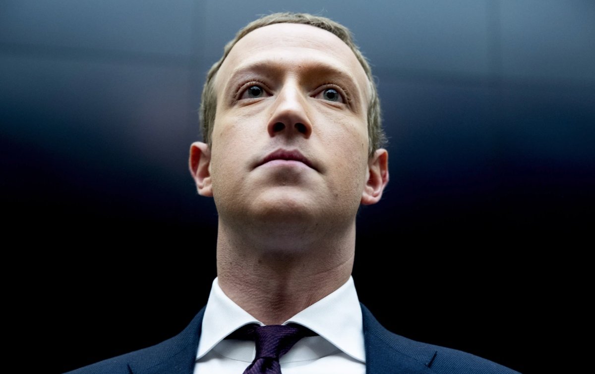 Mark Zuckerberg: «Βγήκε» από τη δεκάδα των πλουσιότερων ανθρώπων – Πώς έχασε 30 δις σε μια μέρα