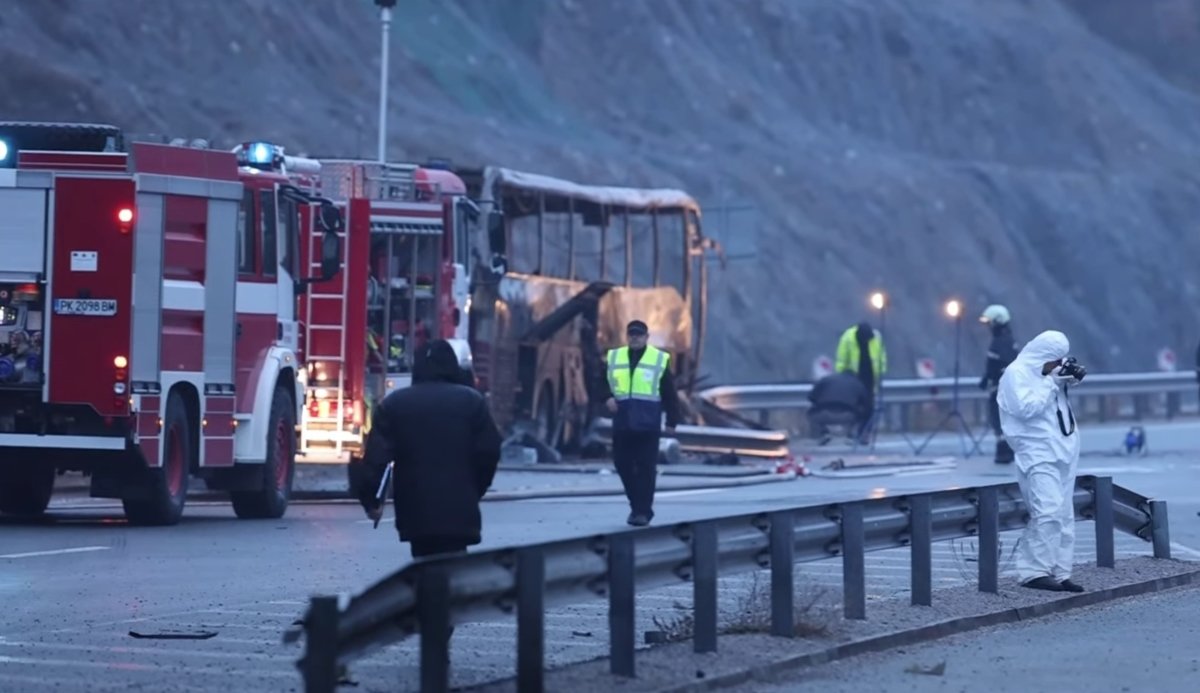 Τραγωδία στη Βουλγαρία: Το λεωφορείο μετέφερε παράνομα 30.000 κροτίδες – Κάηκε σε μόλις 3 λεπτά