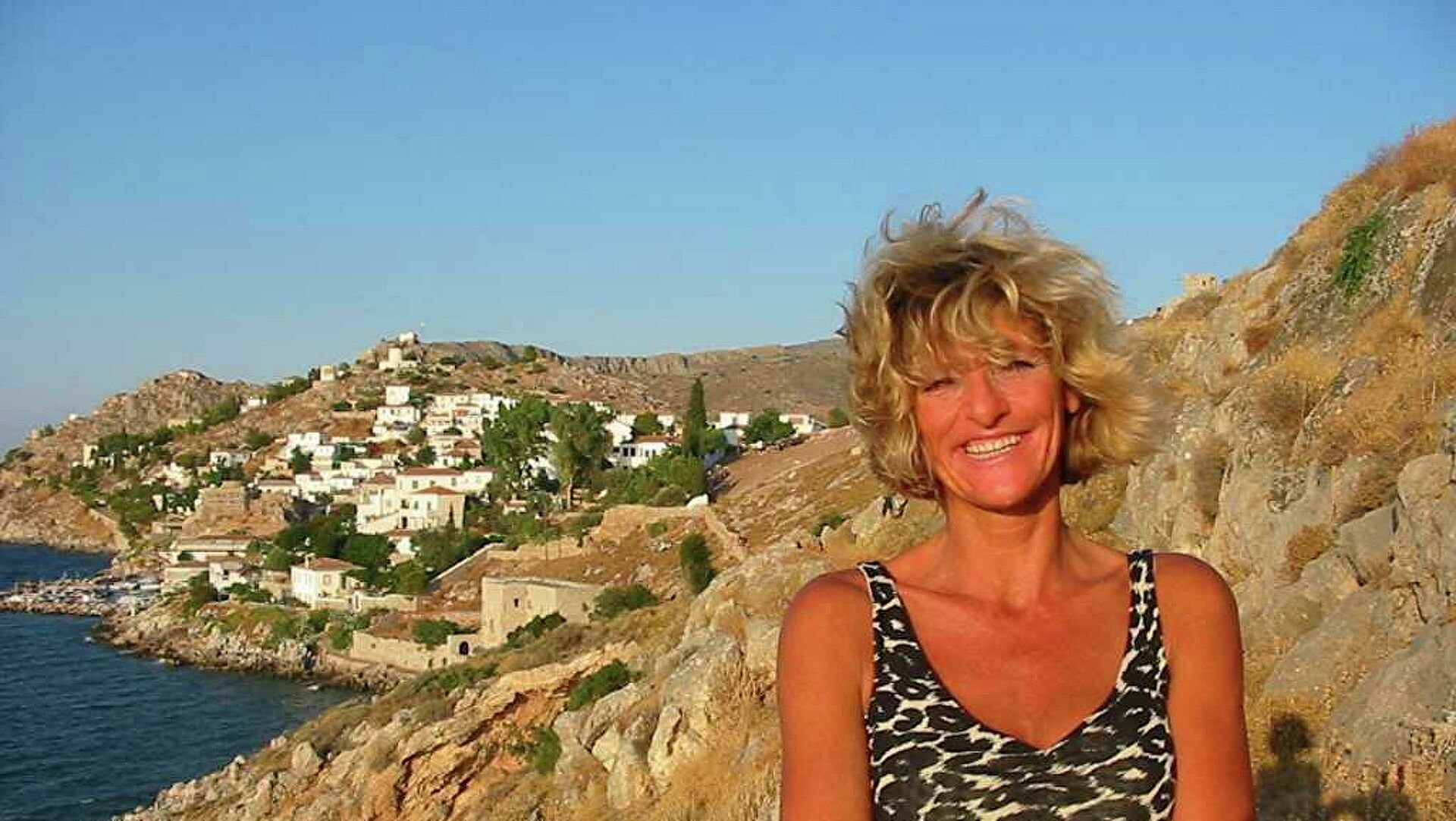 Ingeborg Beugel: Εκθέτει τις ελληνικές αρχές η 62χρονη – Της επιτέθηκαν με πέτρα, φεύγει από την Ελλάδα