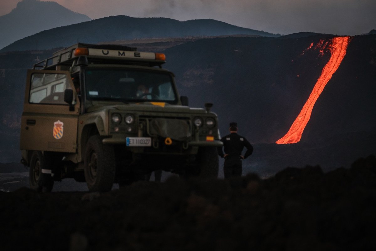 La Palma: Σε lockdown 33.000 κάτοικοι εξαιτίας τοξικών αερίων του ηφαιστείου – «Κλείστε πόρτες και παράθυρα»