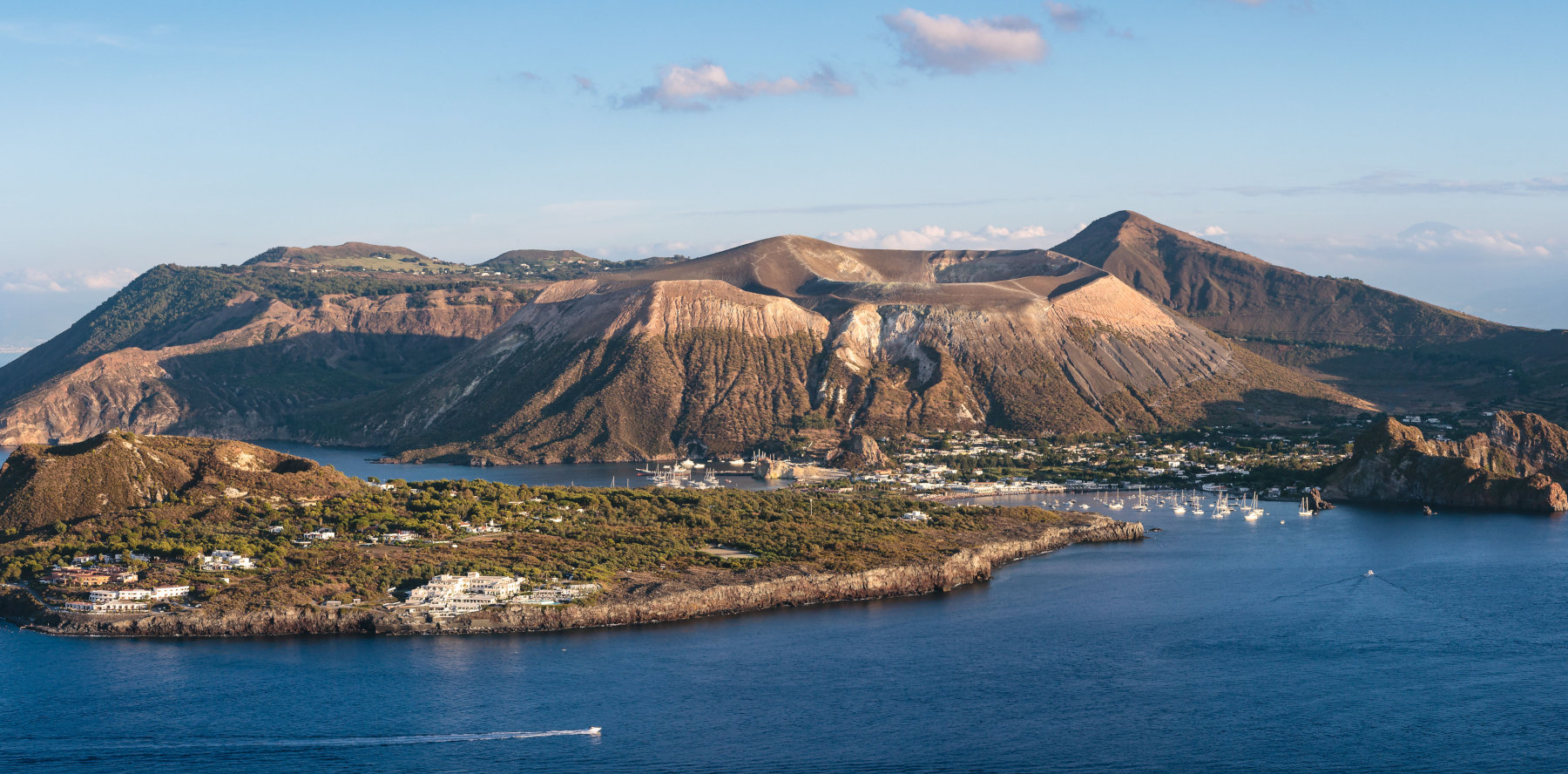 Vulcano: Έντονη ηφαιστειακή δραστηριότητα στο ιταλικό νησί – Διετάχθη εκκένωση