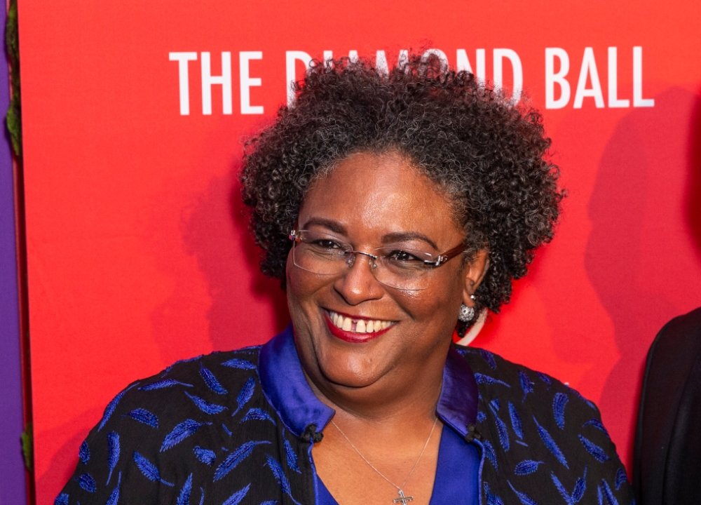 Mia Mottley: Η πρόεδρος των Μπαρμπέιντος είναι η ηγέτις που θα έπρεπε να έχει κάθε χώρα