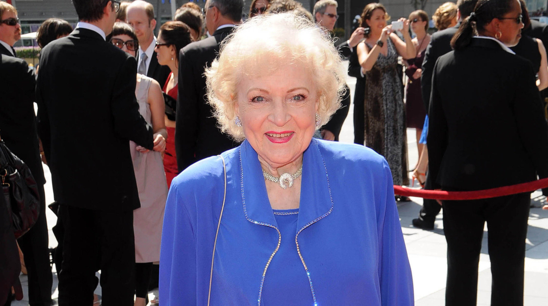 Betty White: Η θρυλική κυρία του Χόλιγουντ πέθανε σε ηλικία 99 ετών