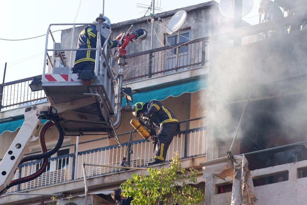 Κολωνάκι: Χήρα πρώην υπουργού η 87χρονη που κάηκε στο διαμέρισμά της