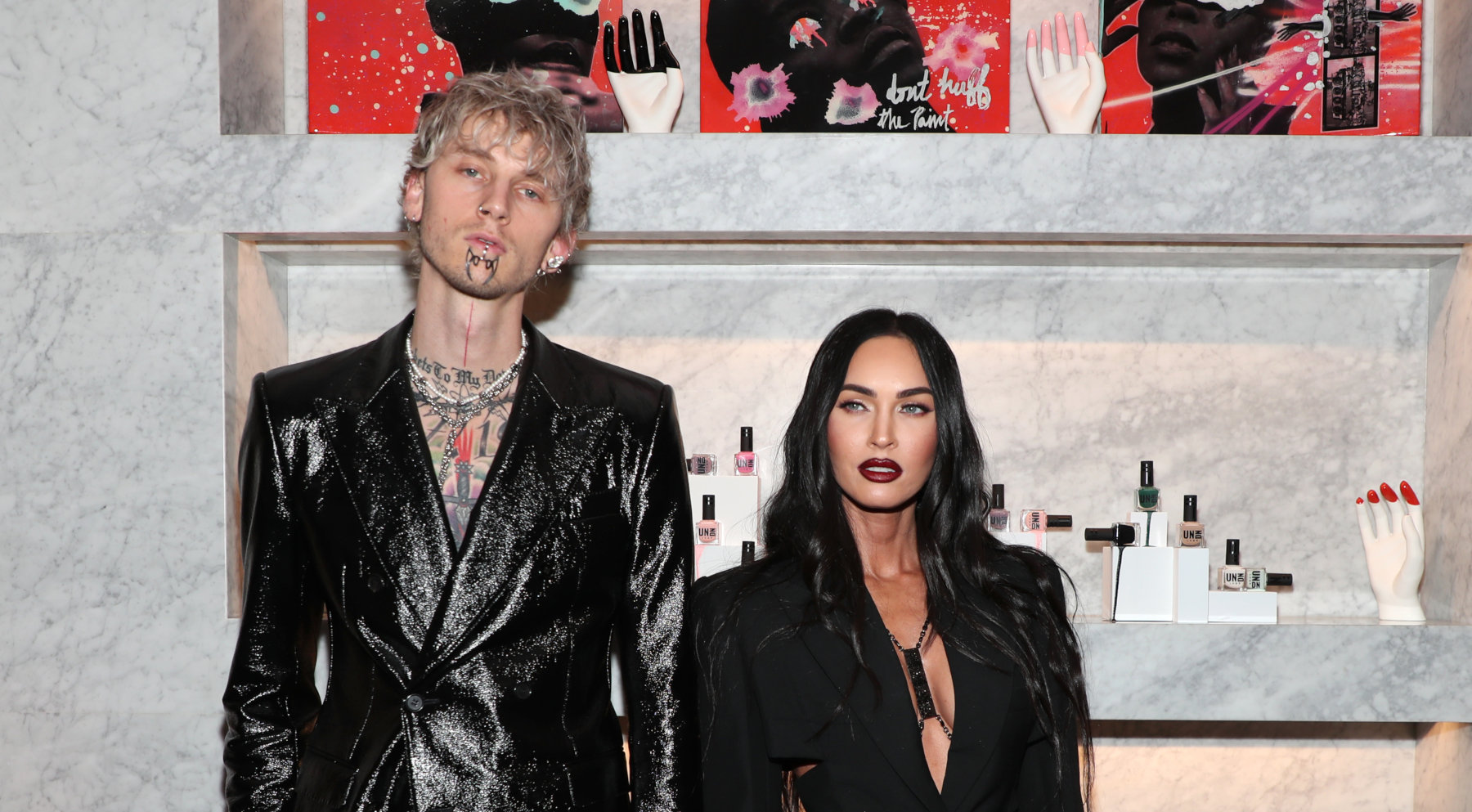 Megan Fox και MGK αναβιώνουν τον έρωτα του rockstar με τη γκρούπι