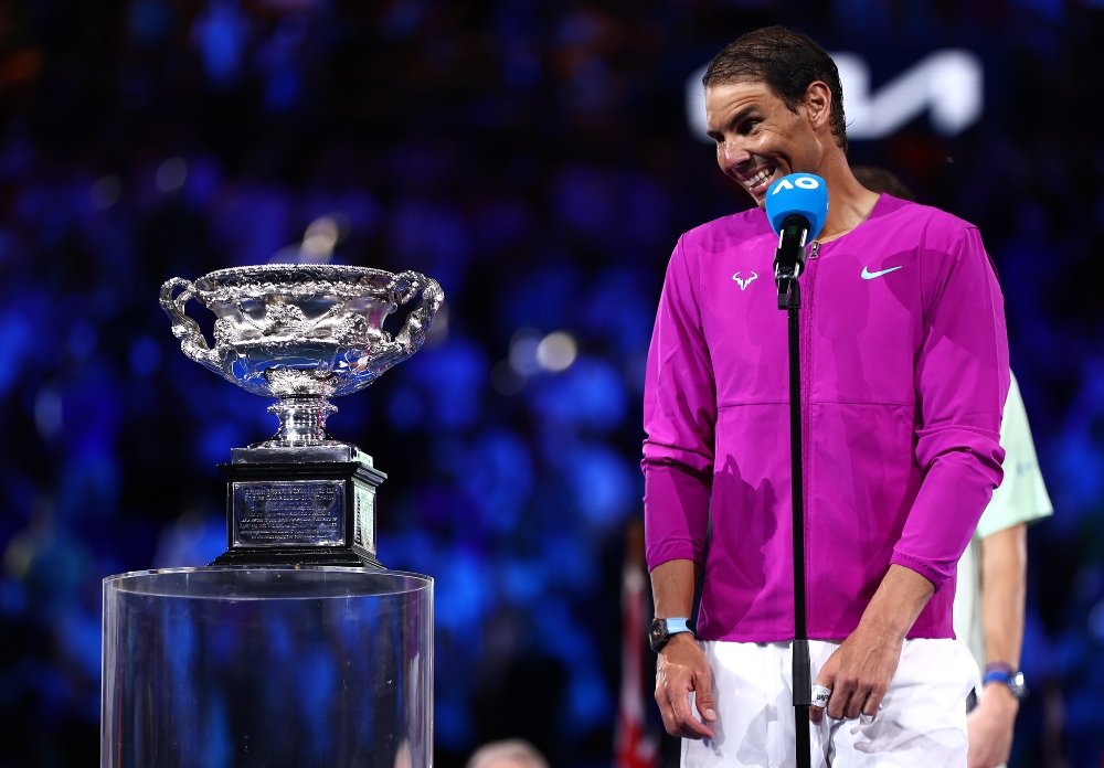 Rafael Nadal: Επική ανατροπή στον τελικό του Australian Open – Νίκησε τον Medvedev και έφτασε τα 21 Grand Slam