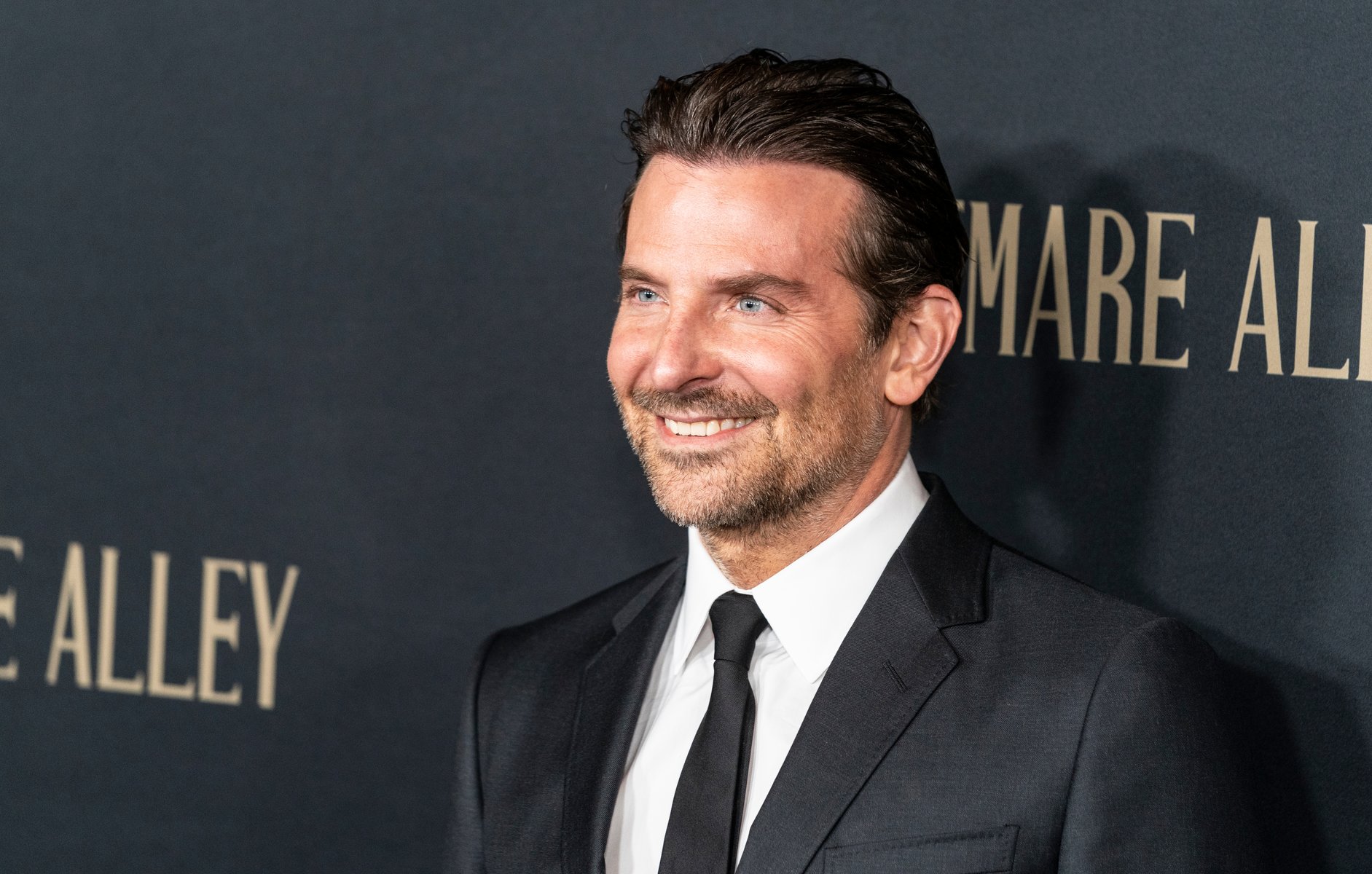 Bradley Cooper: Η νέα σύντροφος του ηθοποιού είναι με τις ευλογίες της Anna Wintour – Καμία σχέση με τις προηγούμενες