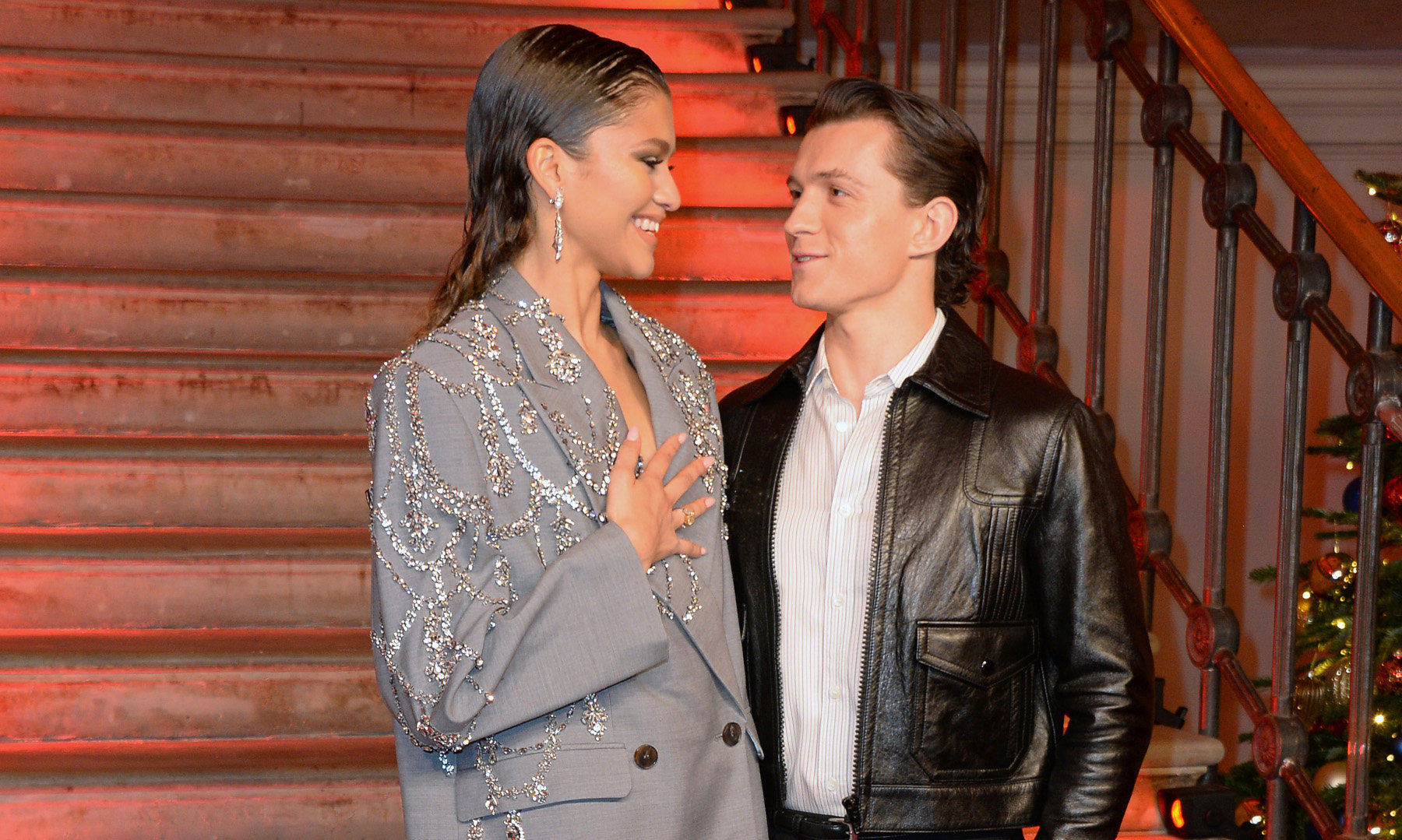 Tom Holland – Zendaya: Οι φωτογραφίες τους που αλλάζουν τα κλισέ