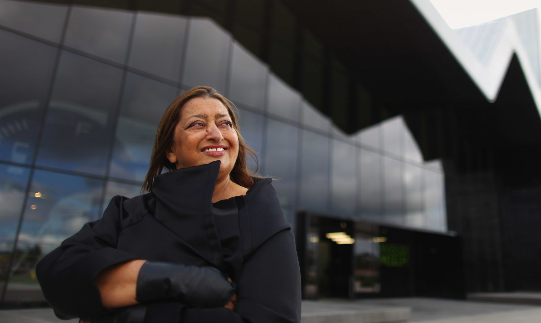 Zaha Hadid, η βασίλισσα της καμπύλης: Τα αρχιτεκτονήματα της είναι βγαλμένα από sci-fi ταινία