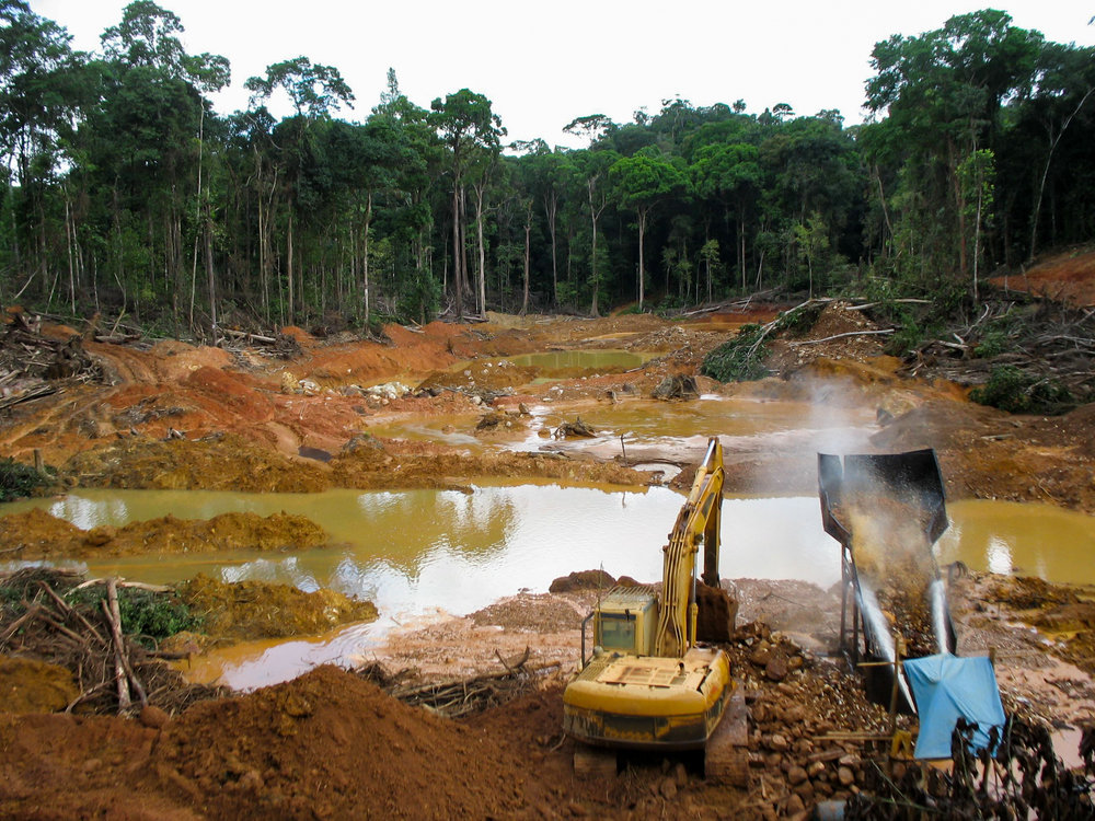 Ο «ματωμένος» χρυσός του Αμαζονίου που αποψιλώνει τα δάση και διχάζει τους ιθαγενείς
