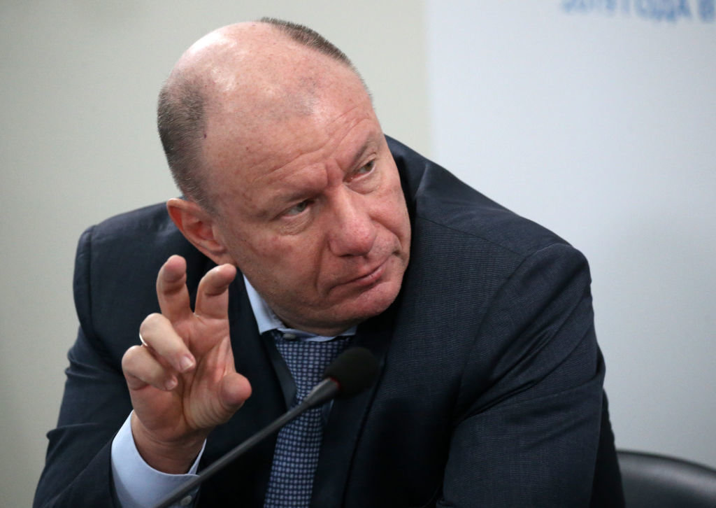 Vladimir Potanin: Ο πλουσιότερος Ρώσος τα βάζει με τον Putin – «Μη μας πας πίσω στο 1917»