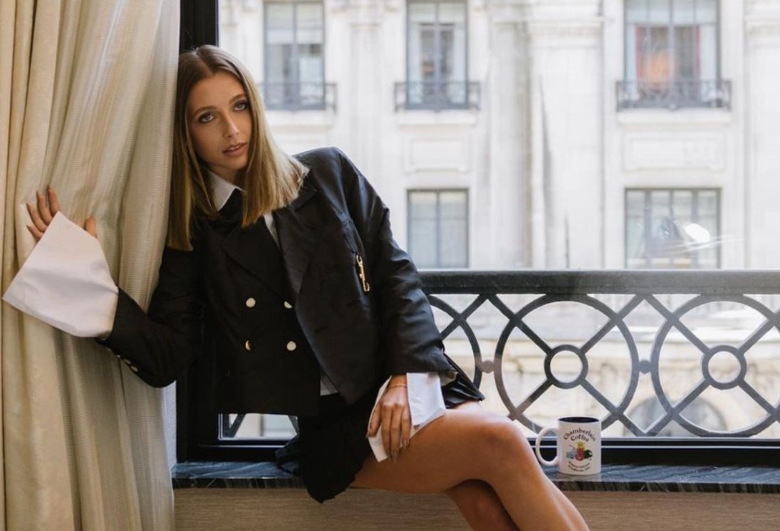 Το φαινόμενο Emma Chamberlain: Η εξέλιξη της πιο διάσημης youtuber που βγάζει εκατομμύρια