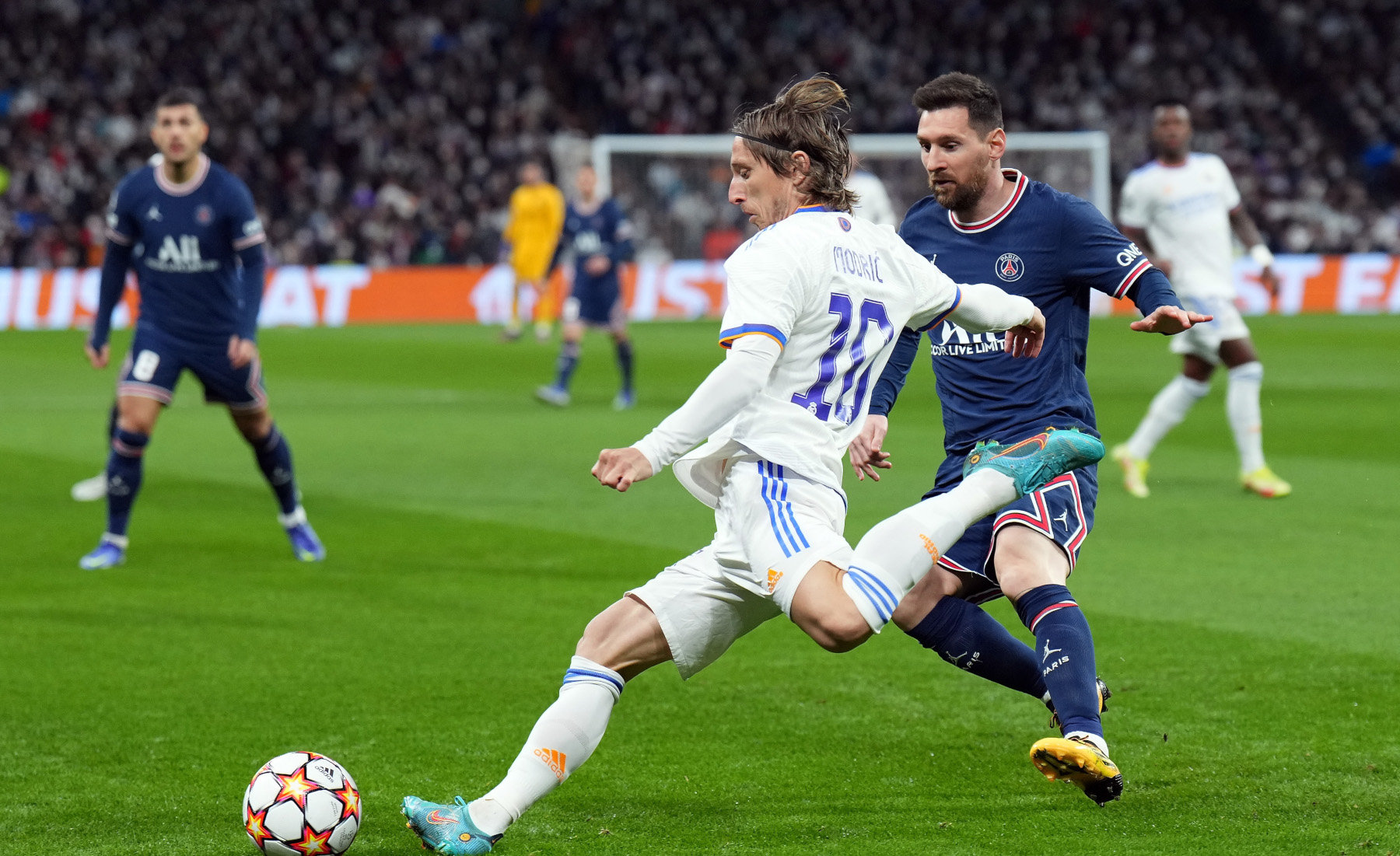 Luka Modric vs Lionel Messi: Ο ένας «τρεχαντήρι» στα 37, ο άλλος περιπατητής από τα 31 του