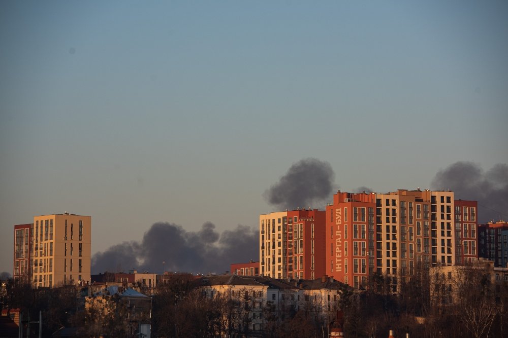 Πόλεμος στην Ουκρανία: Τρεις εκρήξεις κοντά στη πόλη Lviv-130 άνθρωποι διασώθηκαν στη Μαριούπολη