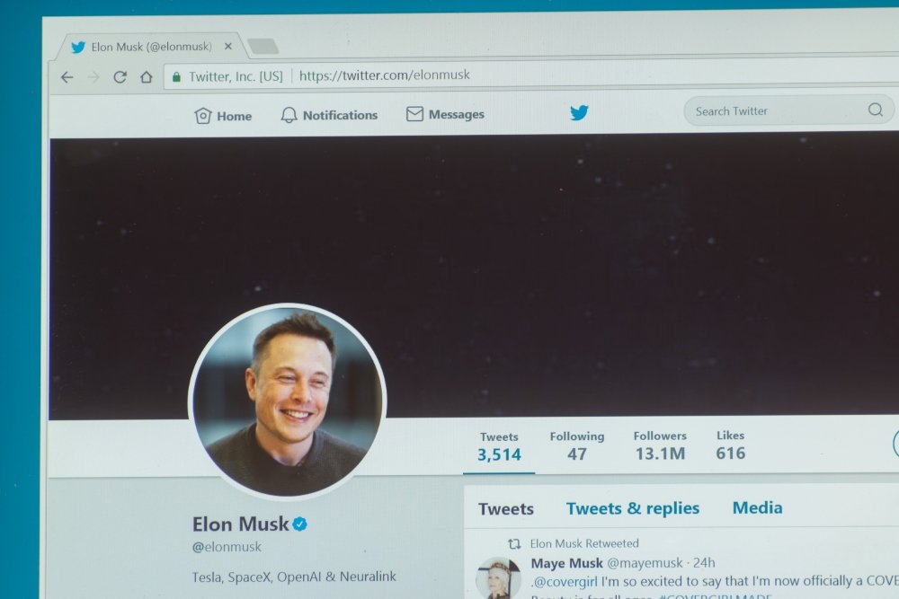 Elon Musk: Σκέφτεται να ανοίξει δική του πλατφόρμα βασισμένη στην «ελευθερία του λόγου»