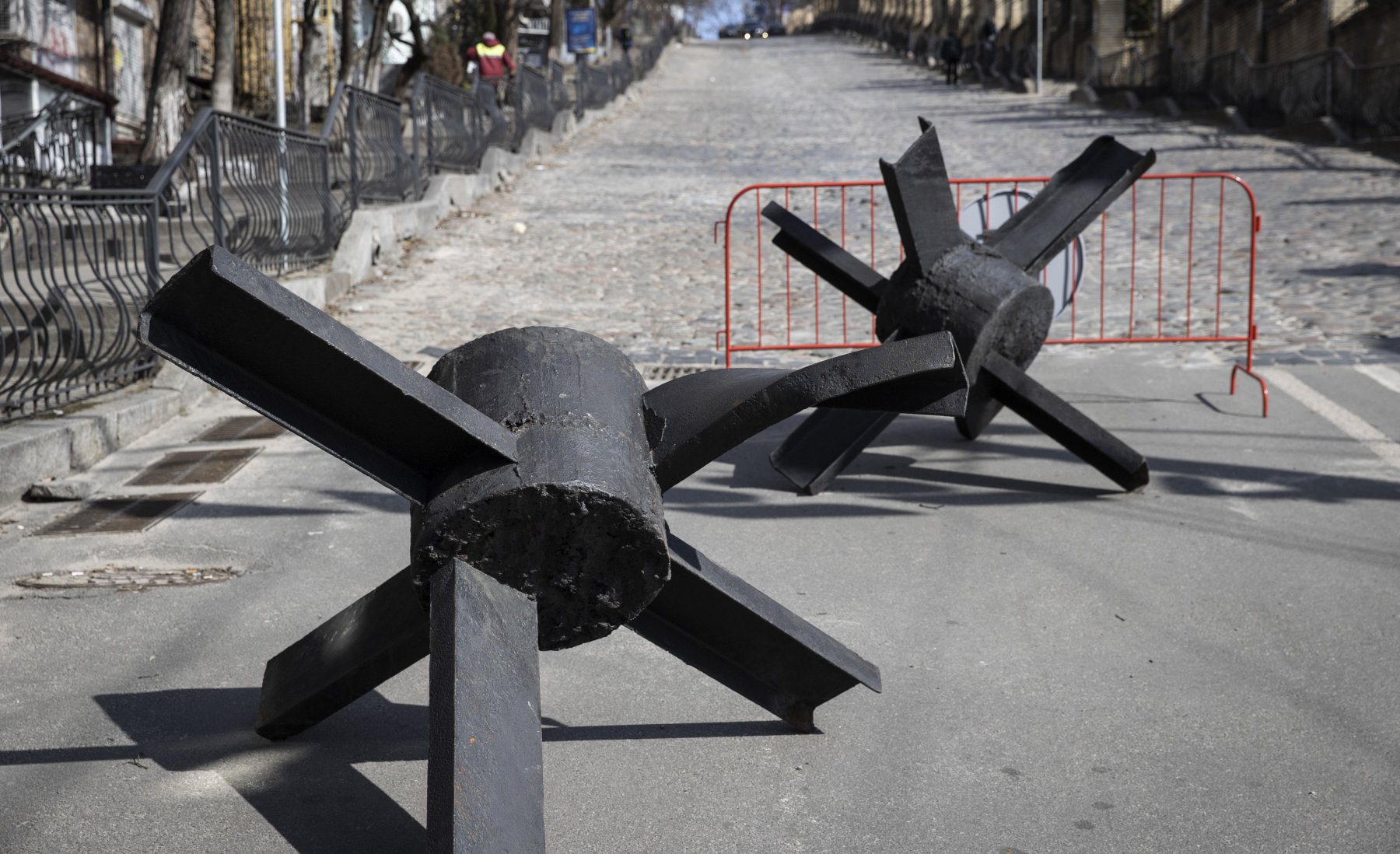 Χάρκοβο: Οι Ρώσοι επιτέθηκαν σε ψυχιατρείο – Φέρνει μισθοφόρους από τη Μέση Ανατολή ο Putin