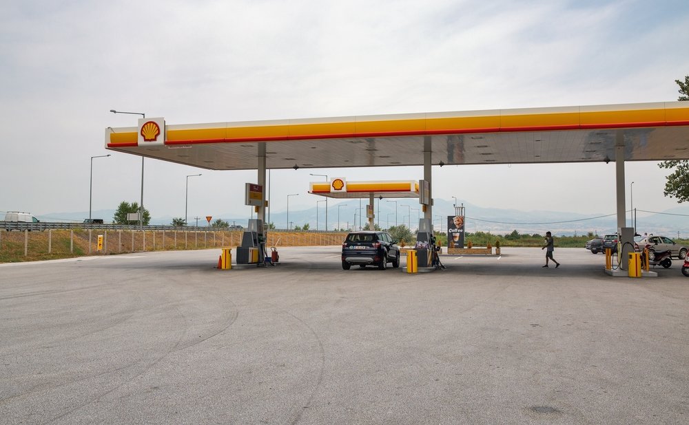 Οικονόμου: «Έχει ξεφύγει επικίνδυνα η τιμή της βενζίνης»