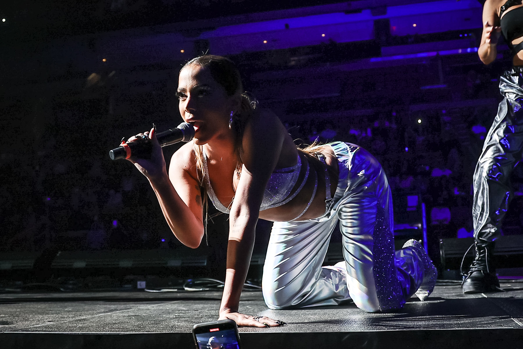 Από την Anitta στον Bad Bunny: Πως η νέα γενιά Λατίνων star κυριαρχεί στην Παγκόσμια μουσική σκηνή