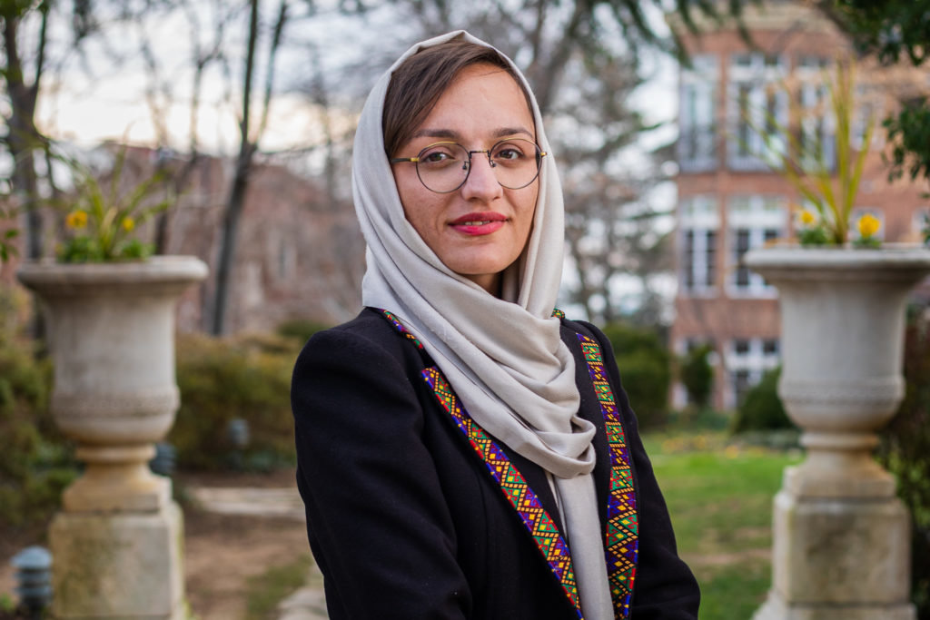 Zarifa Ghafari: «Δεν θα μας εξαφανίσουν οι Ταλιμπάν» αναφέρει με πυγμή η πρώην Δήμαρχος της Καμπούλ