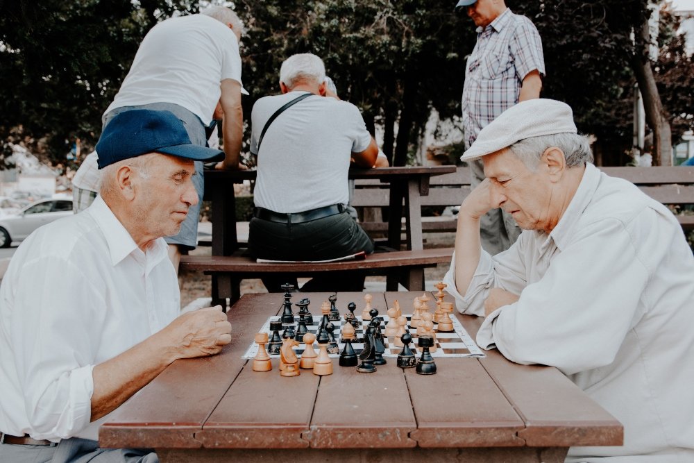 Ο ευρωπαϊκός πληθυσμός γερνάει και φέρνει αναγκαίες αλλαγές στις πόλεις