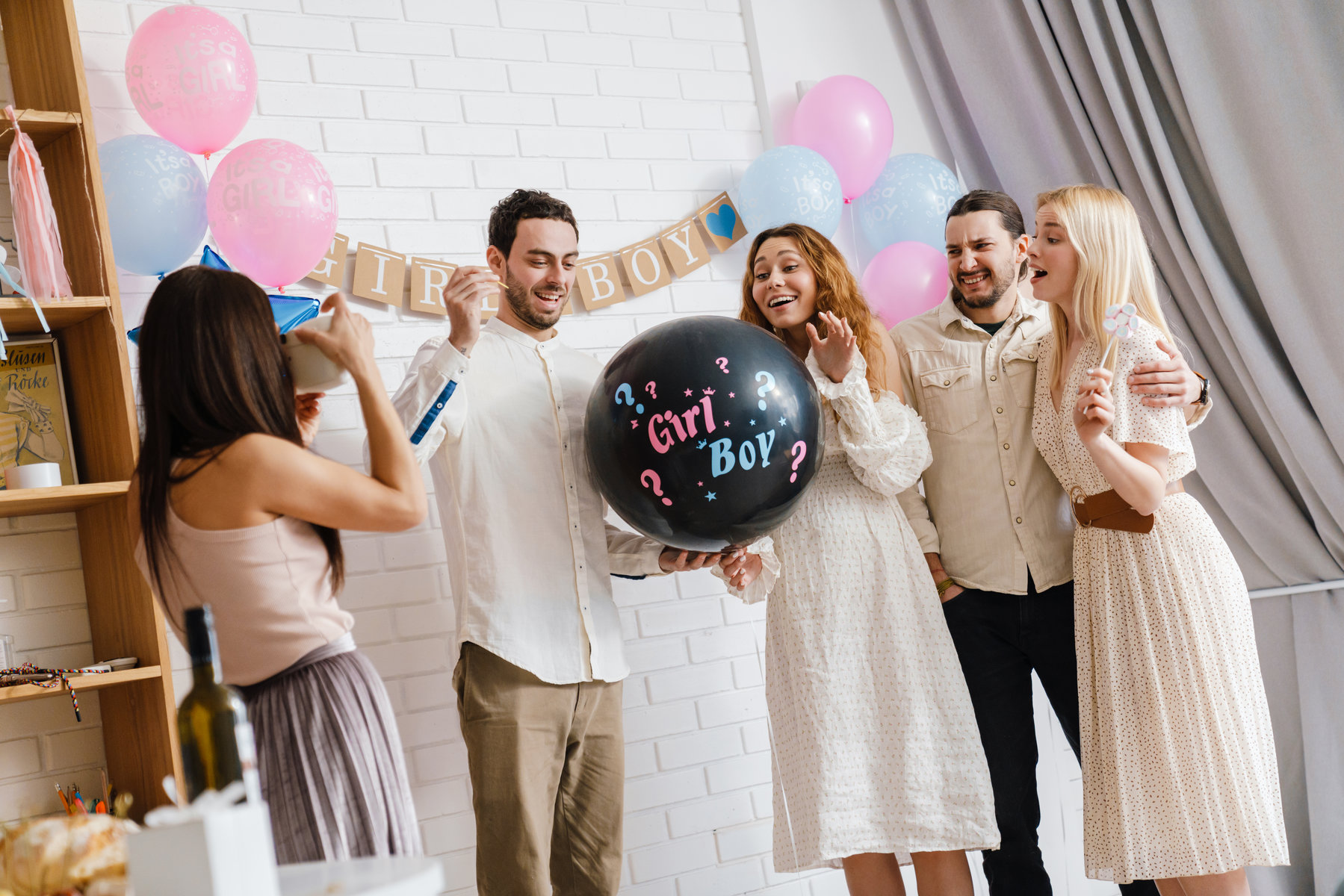 Gender Reveal Party: Η πιο άβολη νέα μόδα των μελλουσών μαμάδων