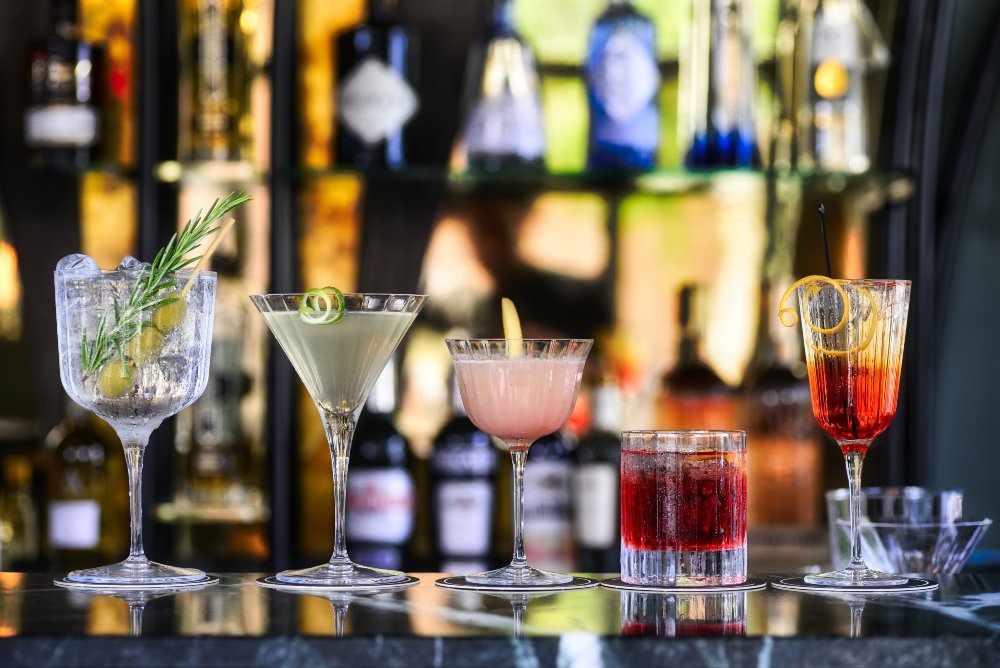 6 cocktails με ελάχιστες θερμίδες για απόλαυση άνευ τύψεων