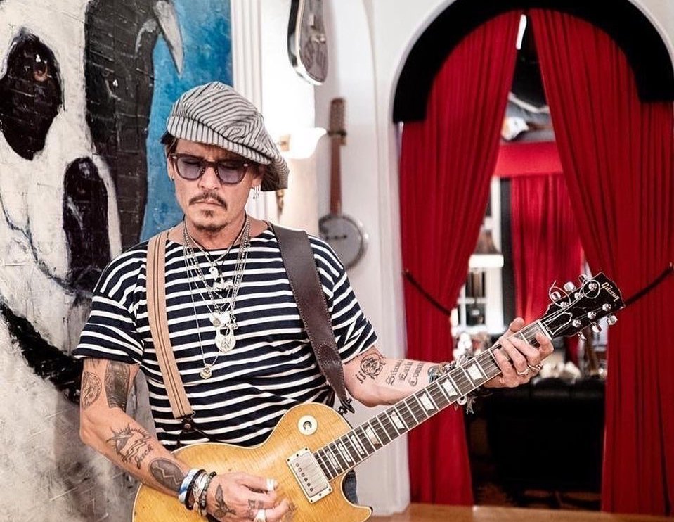 Johnny Depp: Θα βγάλει άλμπουμ παρά τη νέα δίκη που τον περιμένει τον επόμενο μήνα