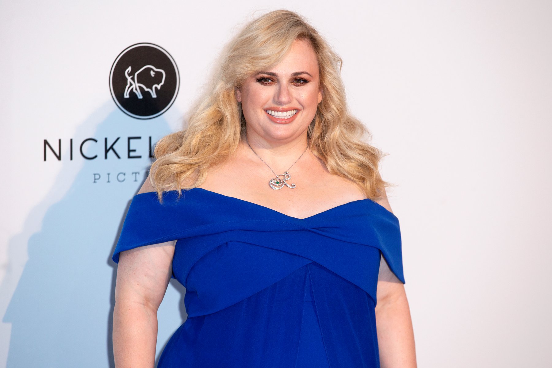 Η Rebel Wilson έκανε «coming out» ως gay: «Ενώ έψαχνα τον πρίγκιπα, βρήκα πριγκίπισσα»