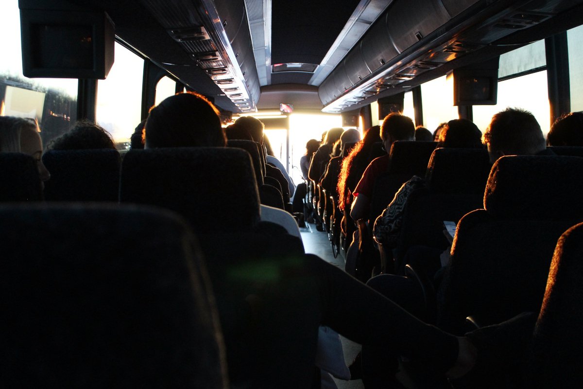 Ξάνθη: Οδηγός ΚΤΕΛ ήθελε να κατεβάσει από το λεωφορείο ένα ζευγάρι επειδή η κοπέλα φορούσε τοπάκι
