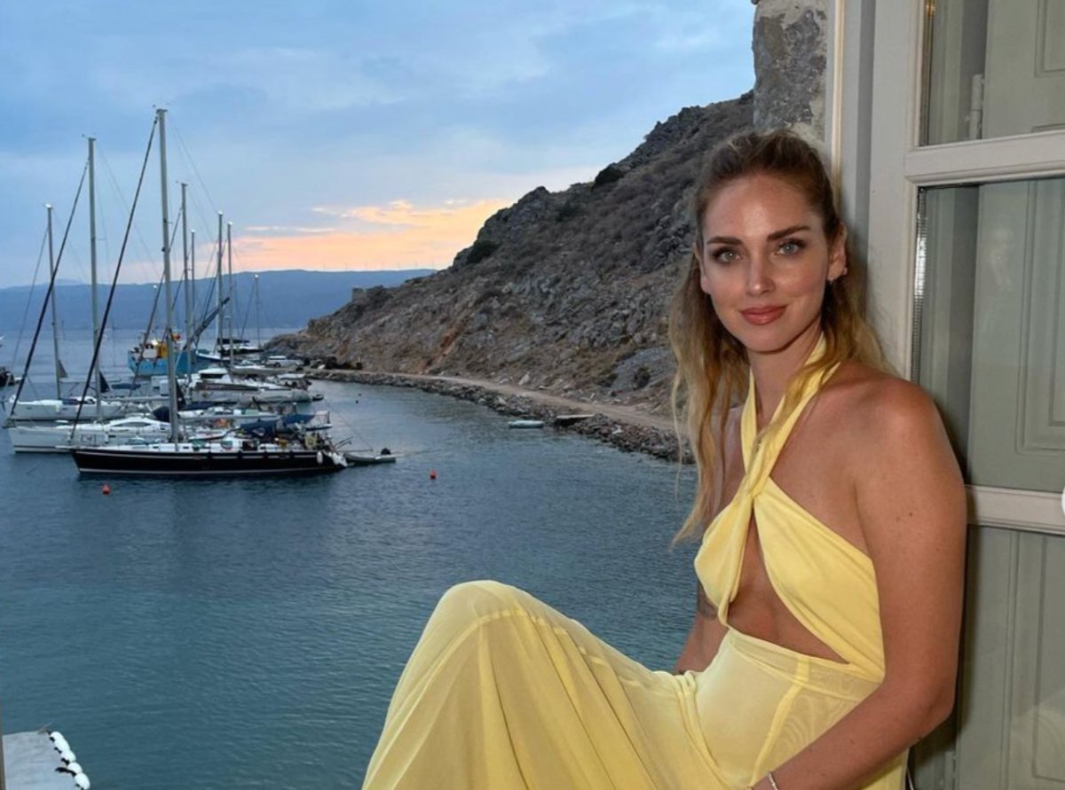 Πώς η Chiara Ferragni δίνει μια σούπερ εικόνα της Ύδρας που απέχει από την πραγματικότητα