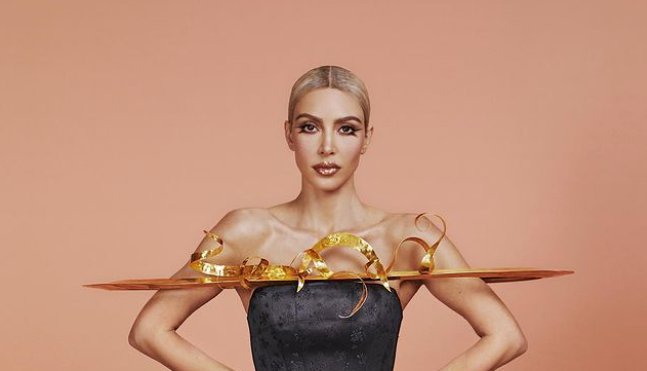 Kim Kardashian: Αποκαλύπτει την πλαστική που έχει κάνει – «Λέει ψέματα» γράφουν στο Twitter