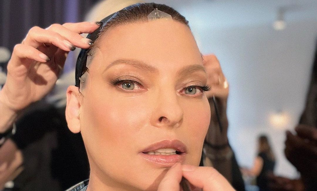 Linda Evangelista: Ήρθε σε συμφωνία για αποζημίωση από την εταιρεία που της «κατέστρεψε το πρόσωπο»