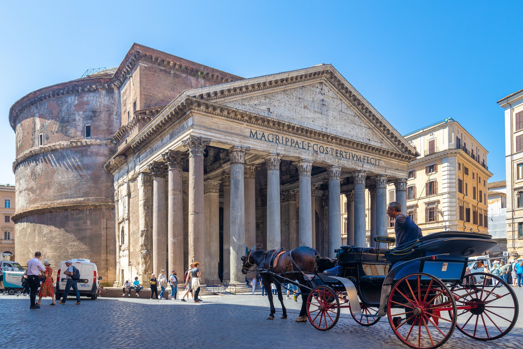 Ρώμη: Απαγορεύει τις βόλτες με άμαξα – Δεν θα κακοποιούνται πια τα άλογα για χάρη του τουρισμού
