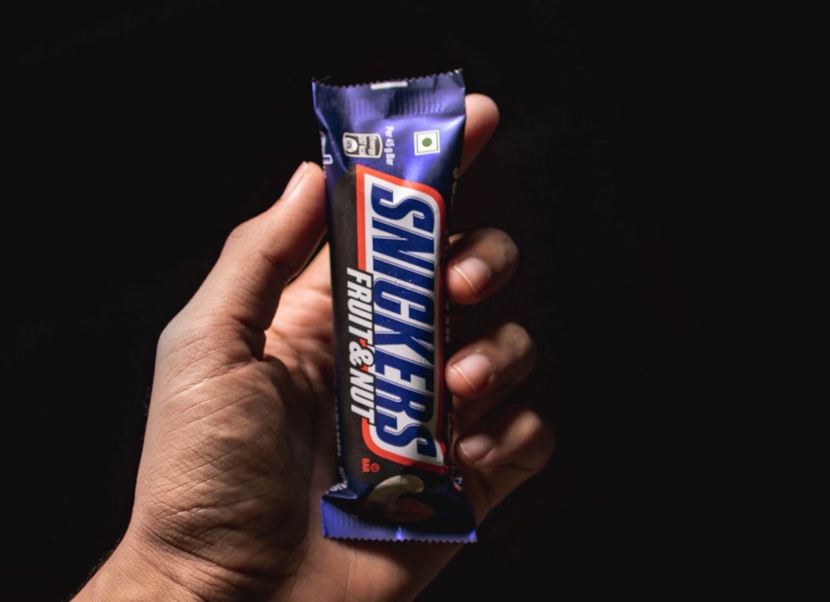 Οργή στο Πεκίνο για την Snickers: Αποκάλεσε την Ταϊβάν «χώρα» σε διαφήμιση με τους BTS