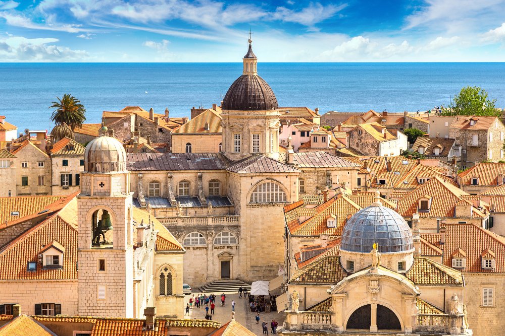 Ντουμπρόβνικ: Το «Μαργαριτάρι της Αδριατικής» με την μαγευτική παλαιά πόλη που ανέδειξε το Game of Thrones