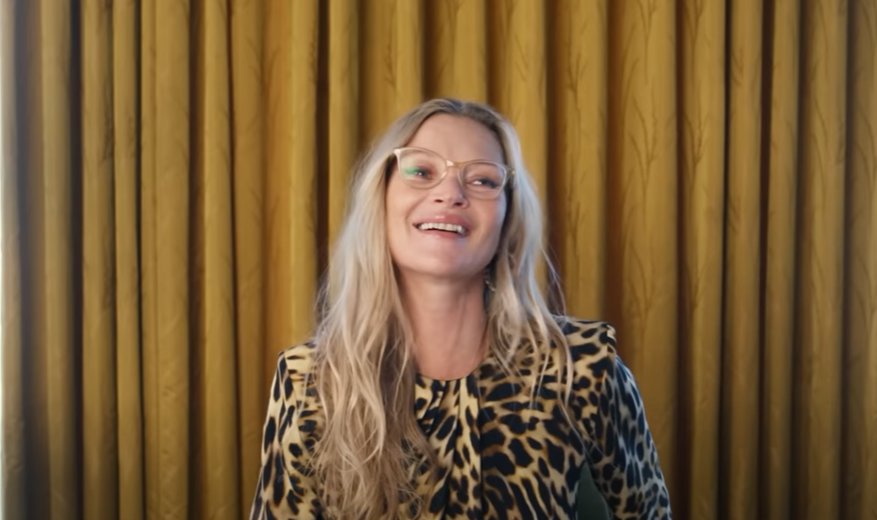 Kate Moss: Ο Johnny Depp της έκανε δώρο ένα διαμαντένιο κολιέ που έβγαλε από «τον πωπό του»