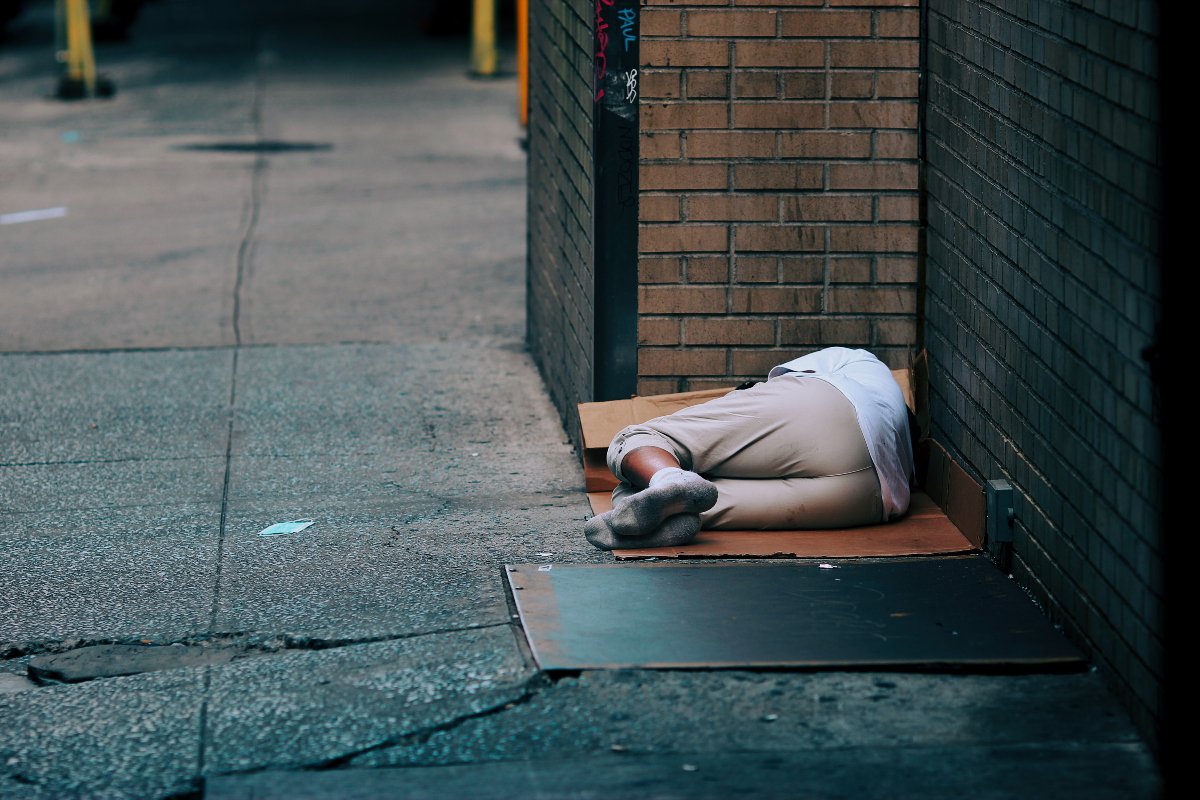 Στη Νέα Υόρκη οι άστεγοι είναι πλέον 80.000 – Οι περισσότεροι από την εποχή της Μεγάλης Ύφεσης