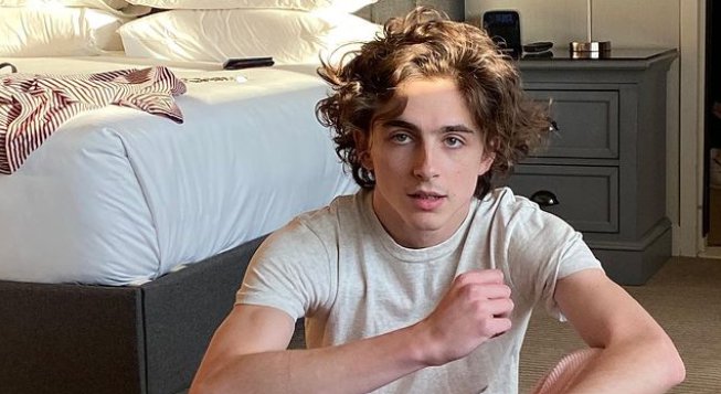 Ο Timothée Chalamet λέει ότι είναι «σκληρό να ζεις» στην εποχή των social media