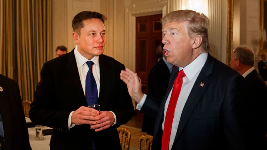 Με τον Elon Musk στο «τιμόνι» του Twitter θα κάνουν πάρτι ακροδεξιοί, συνωμοσιολόγοι και ο Trump